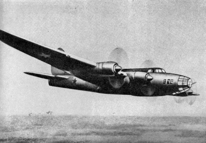 самолет Пе-8